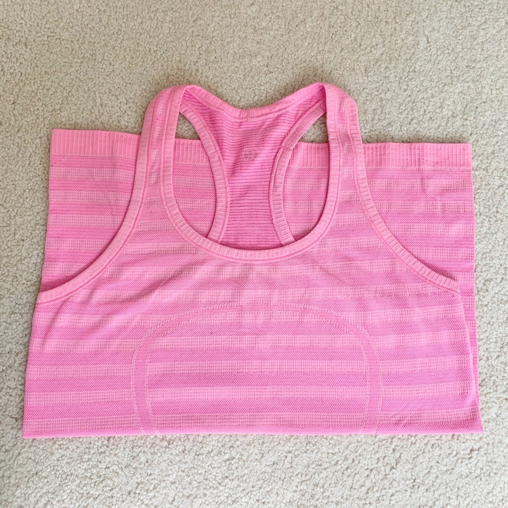 Lululemon hot pink swiftly tank sz.8